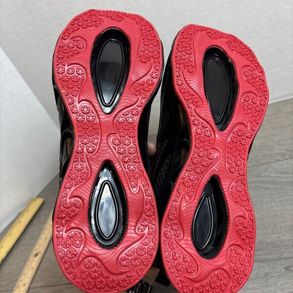 Mosha Belle Woman’s Athletic Tennis Shoe Size 9.5 Black Red Accents Non Slip - Picture 4 of 8